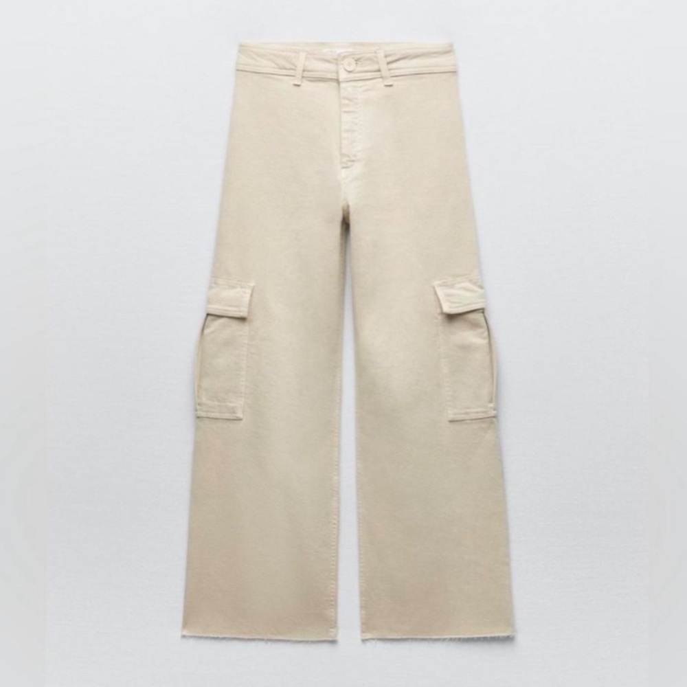 Zara High-Waisted Beige wide leg Cargo Pants 20167